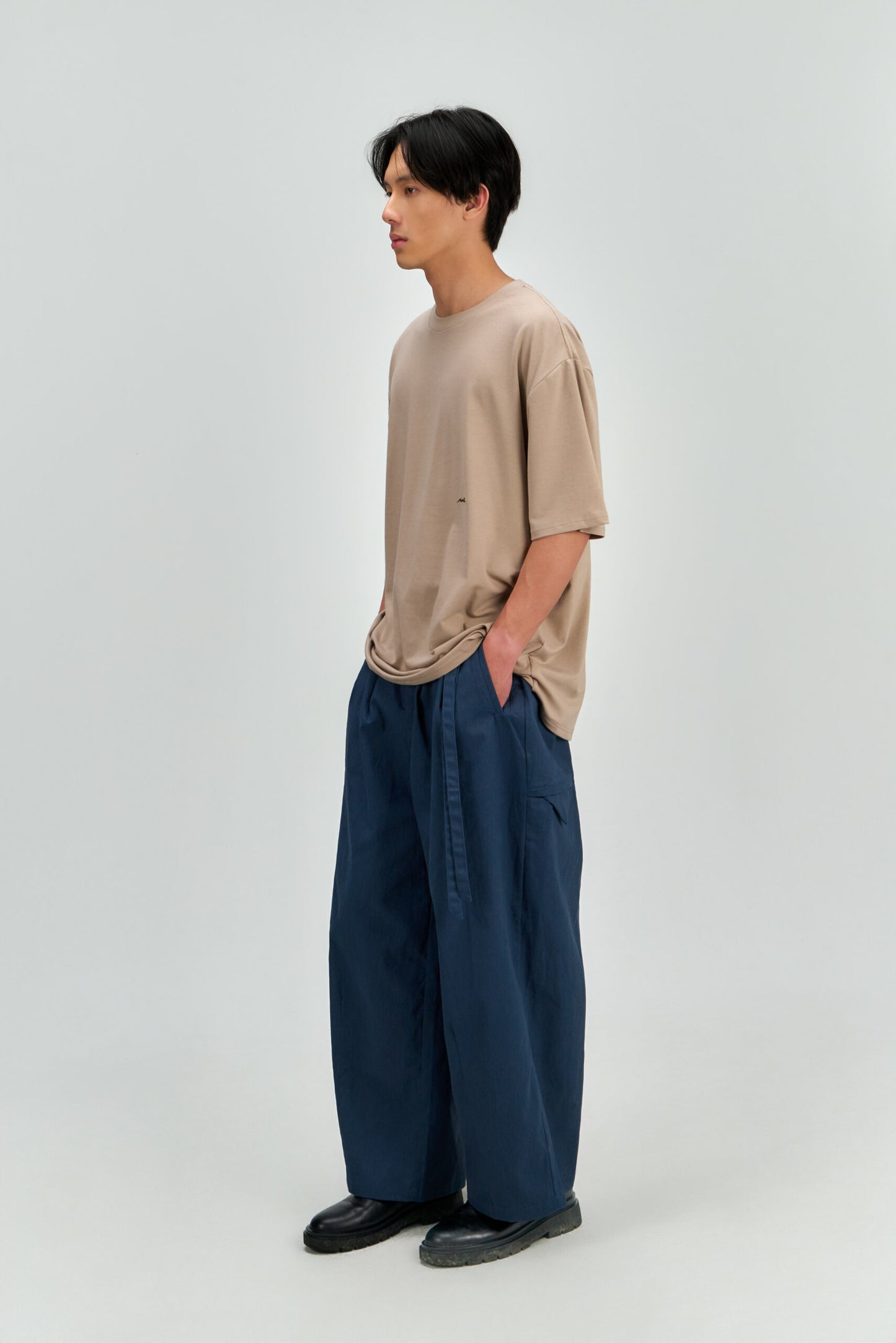 Gender Neutral Drift Knit Straight Long Tee (Beige)