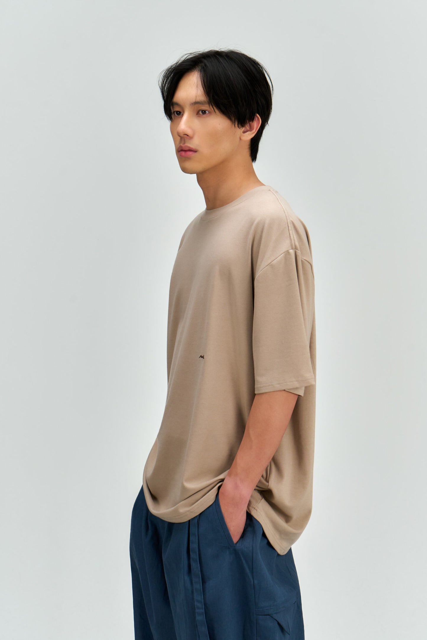 Gender Neutral Drift Knit Straight Long Tee (Beige)