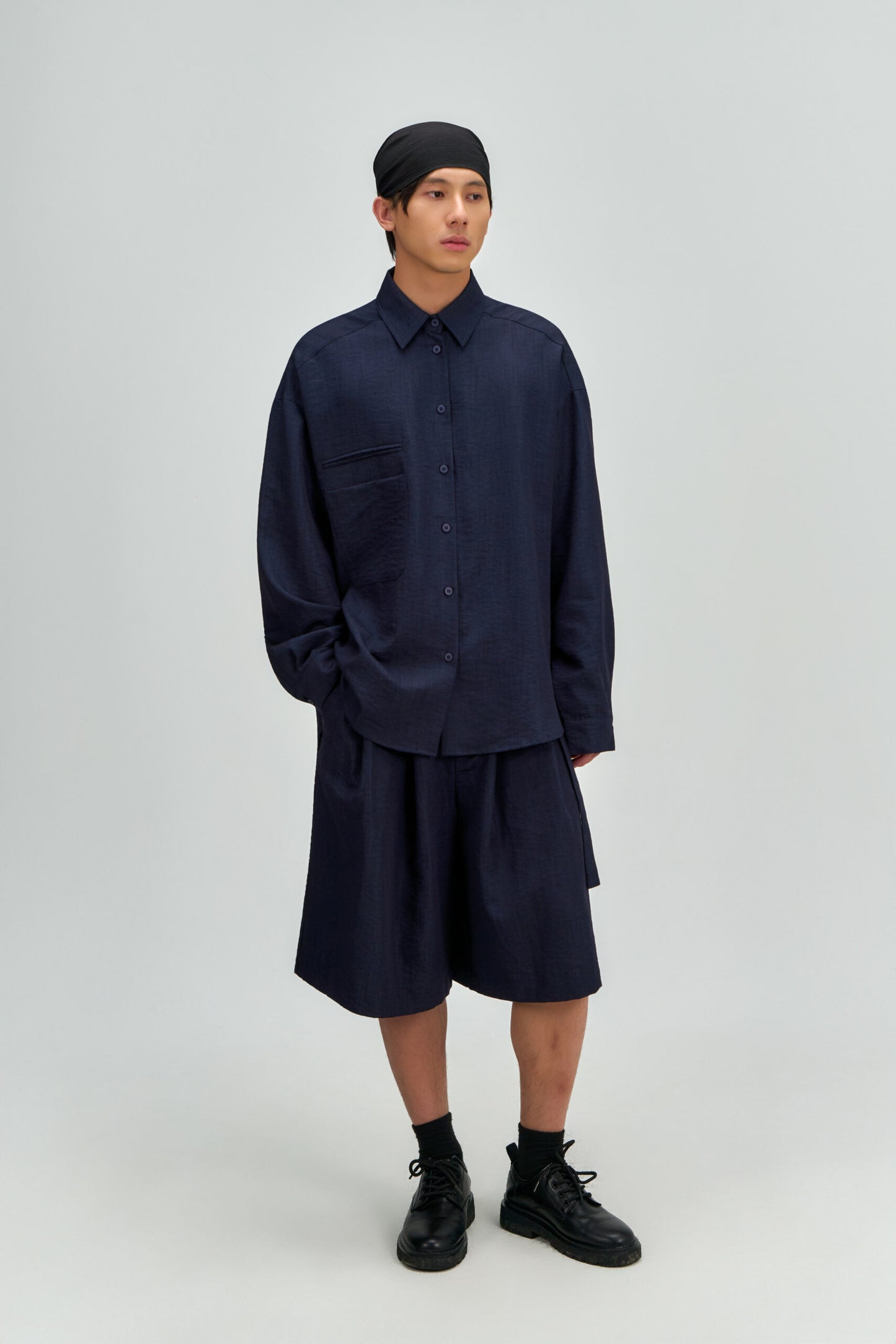 Gender Neutral Pleated Belted Short (Navy)