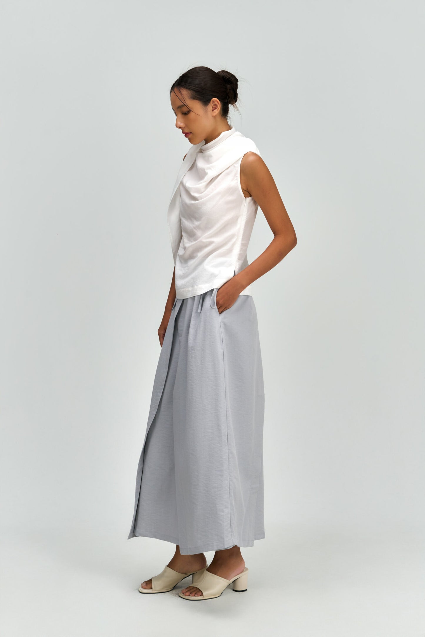 Waist Bandeu Pleated Skirt – Plus Long (Light Blue)