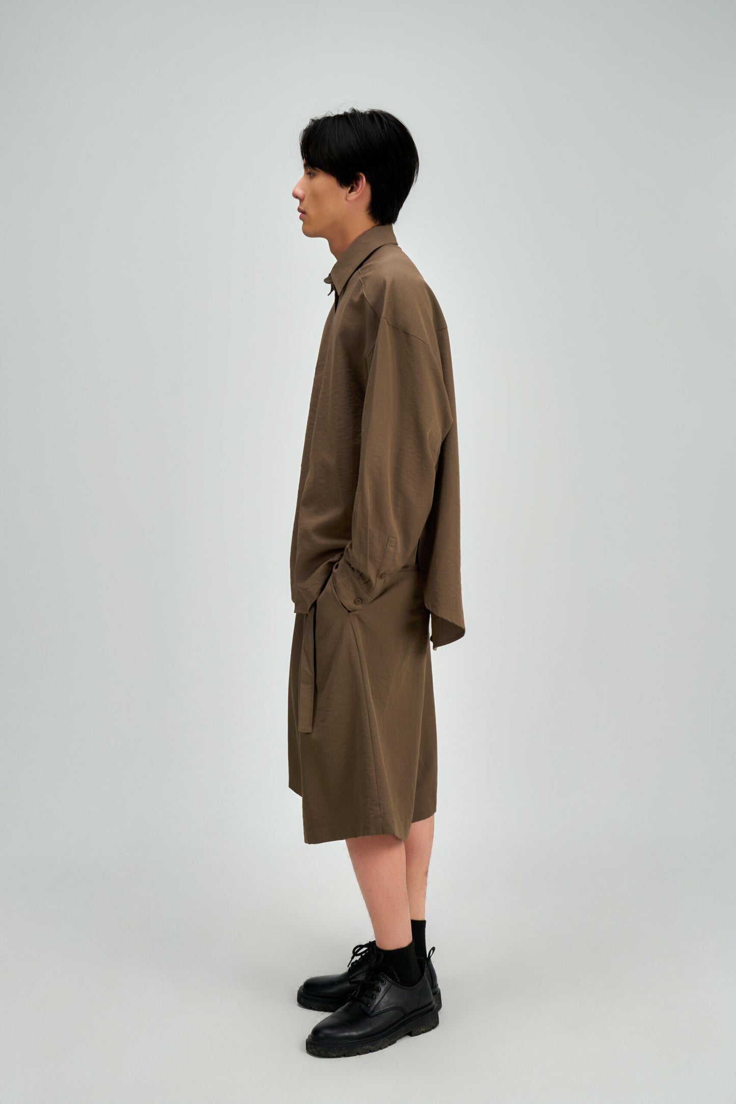 Gender Neutral Oversized Arm Long Sleeve Blouse (Tea)