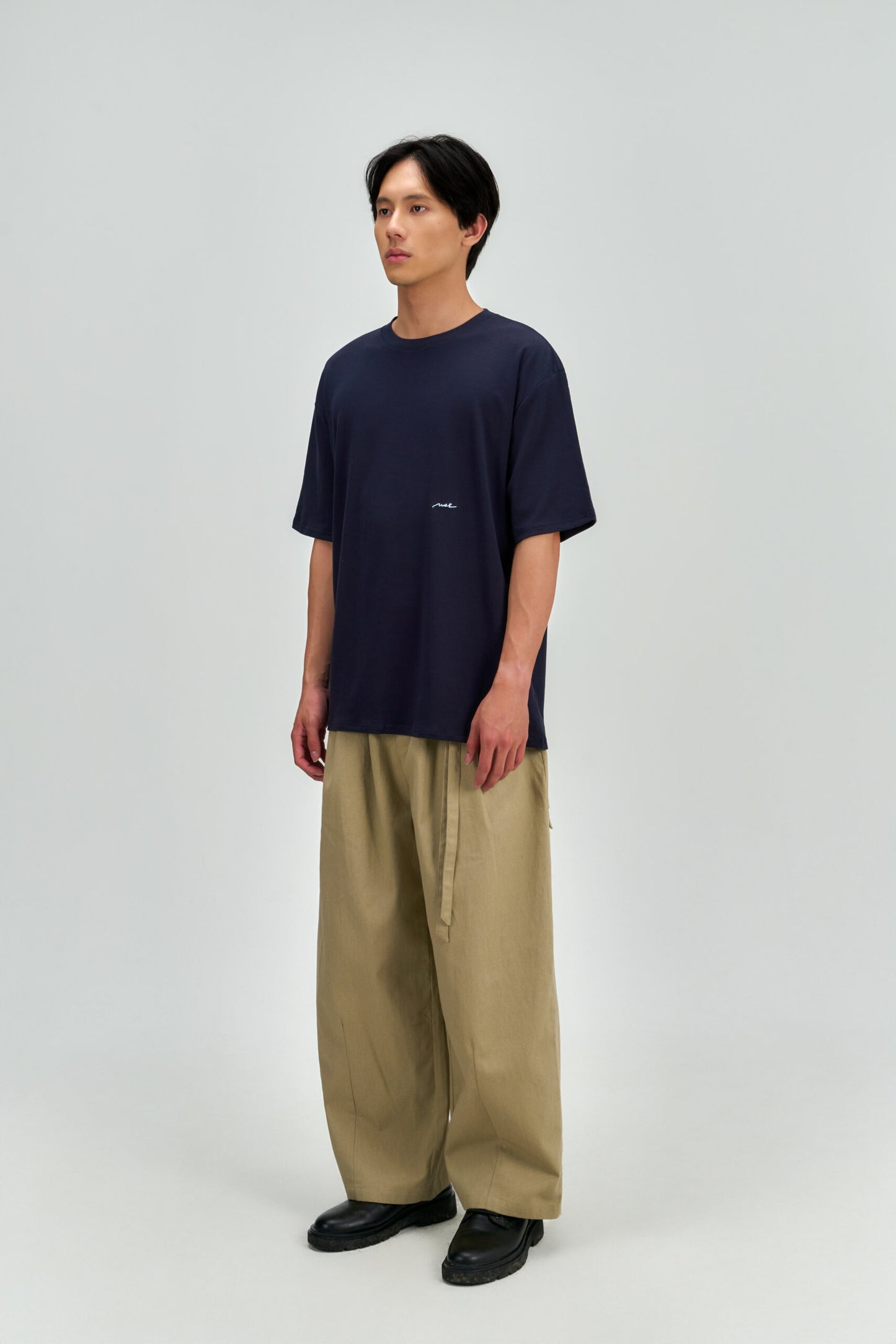 Gender Neutral Drift Knit Straight Long Tee (Navy)