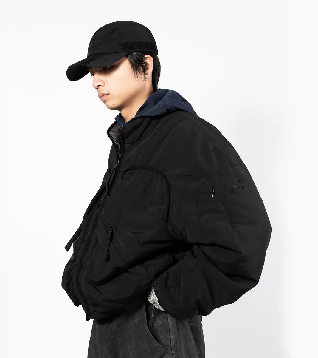 Black - U-Cut Peak Cap