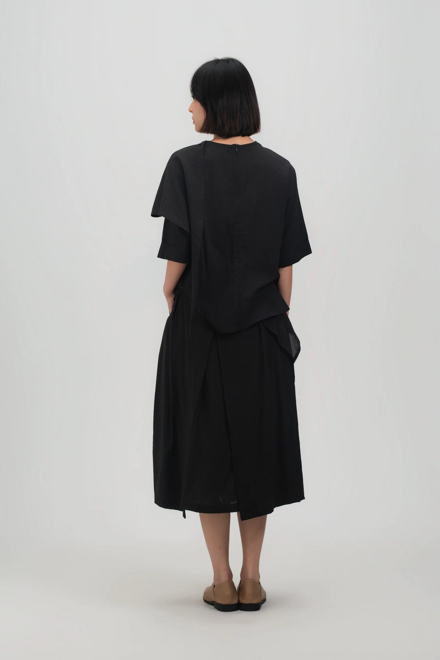 Neck-Scarf Half Sleeve Blouse (Black Grid)