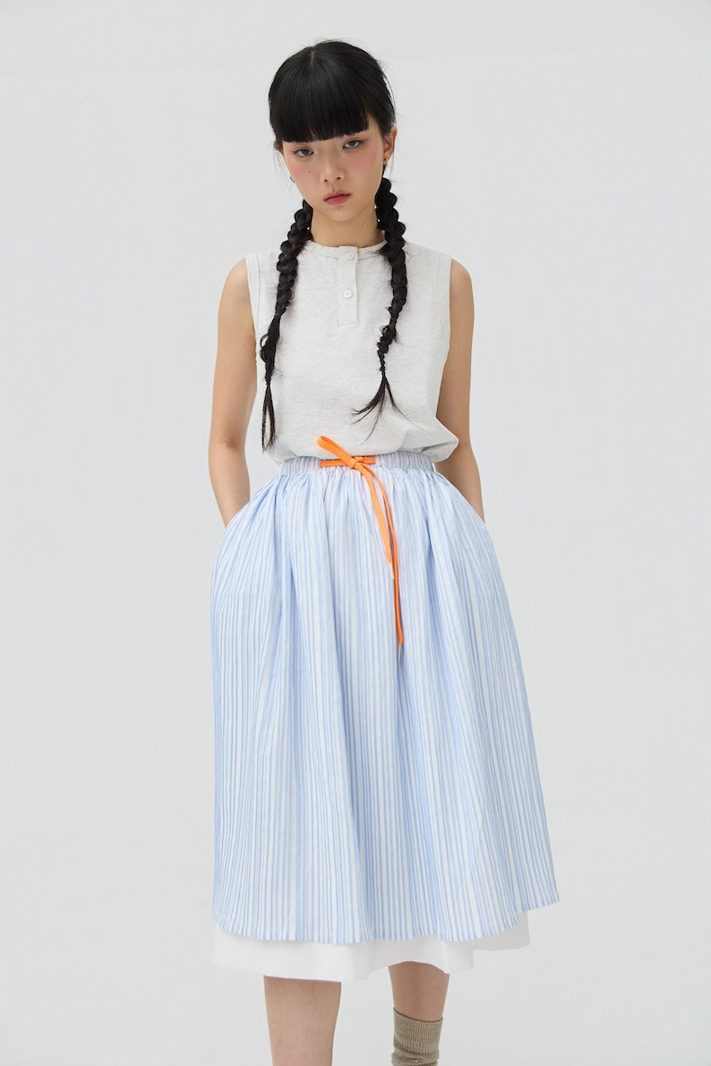 FUTAE SKIRT - BLUE SEERSUCKER