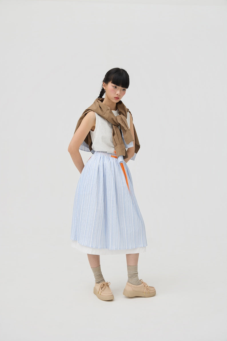 FUTAE SKIRT - BLUE SEERSUCKER
