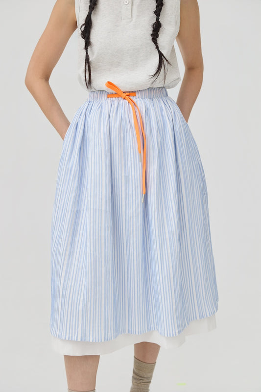 FUTAE SKIRT - BLUE SEERSUCKER