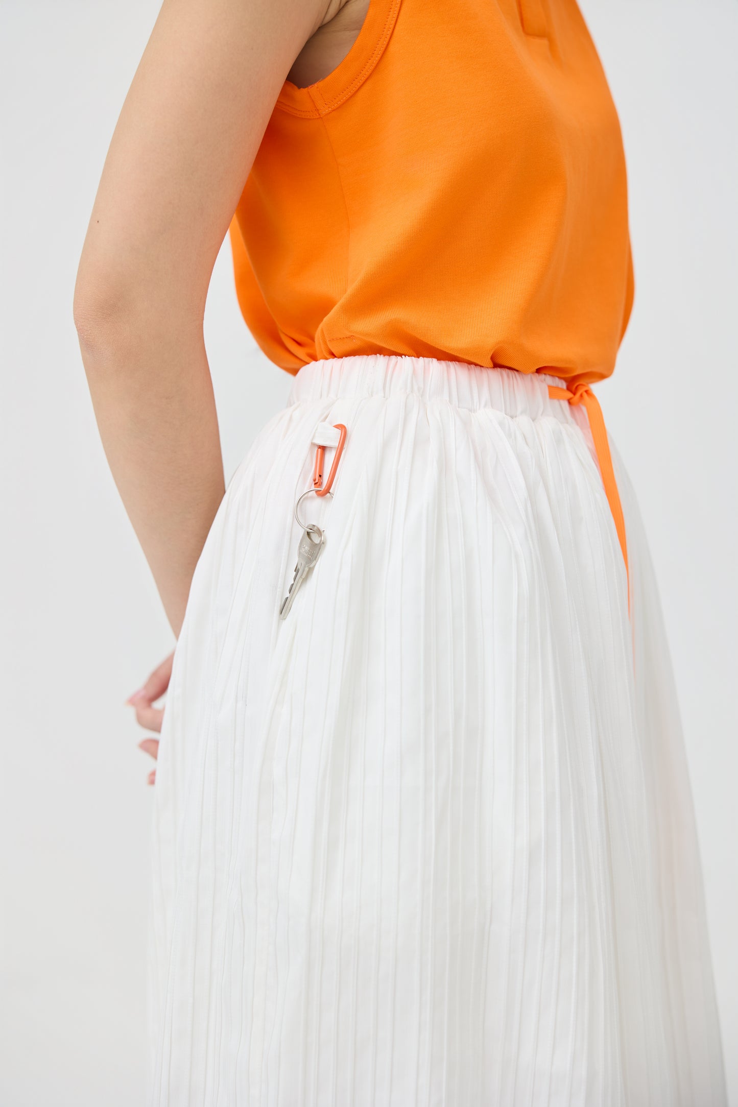 FUTAE SKIRT - WHITE SEERSUCKER