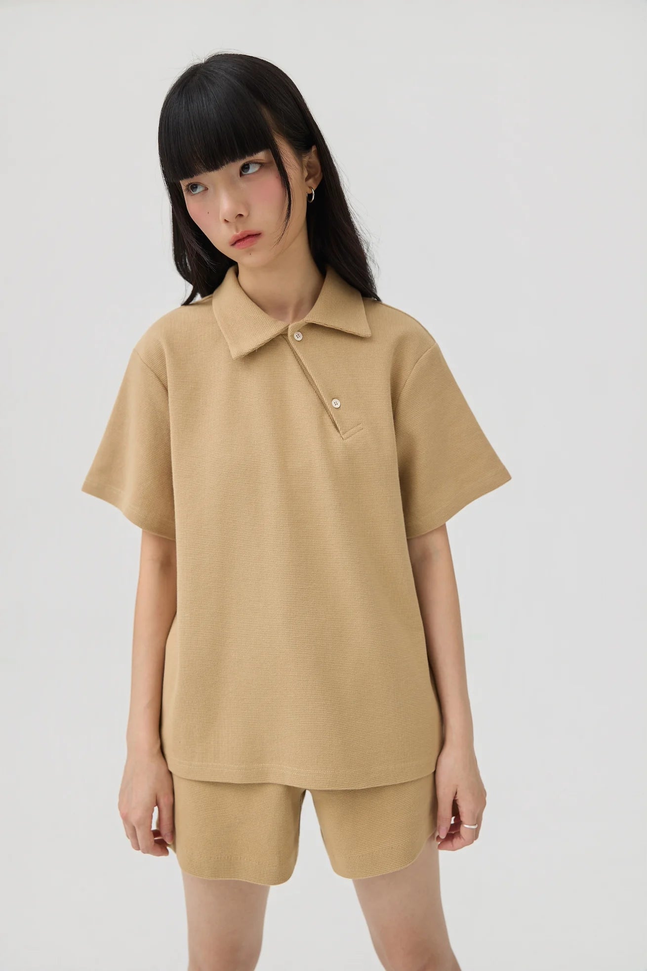 JINWA KNIT POLO IN KHAKI - BEV C multi label store