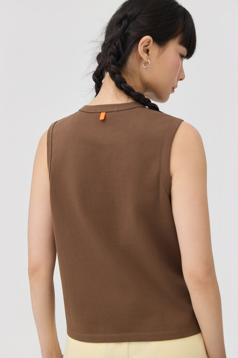 MUSUBI HENLEY TANK - CHOCOLATE