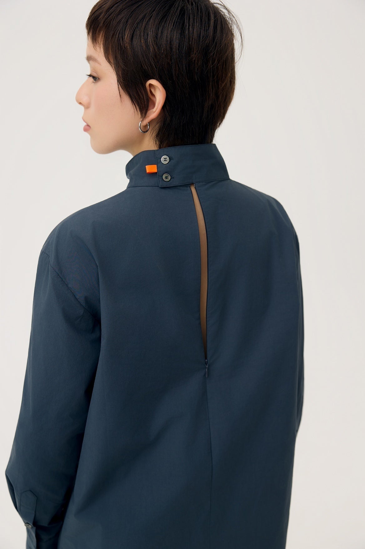 OKI SCARF TOP IN DARK NAVY