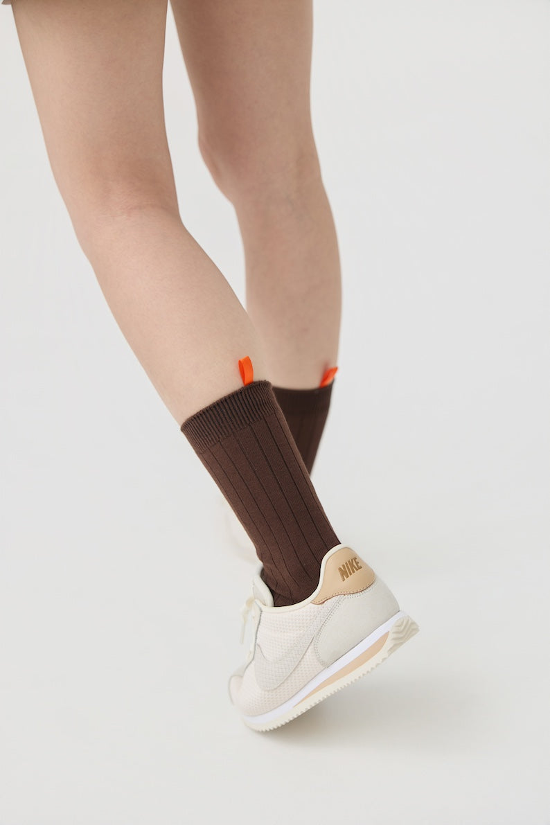 TAB CREW SOCKS - CHOCOLATE