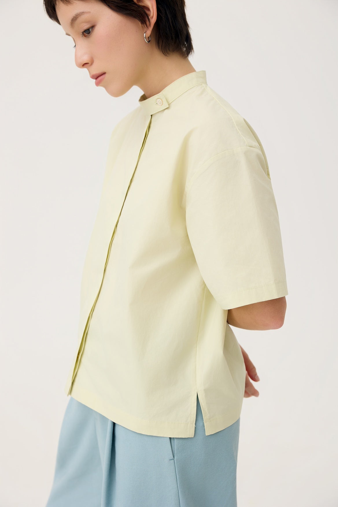 UTSURO CROP SHIRT IN PANDAN GREEN