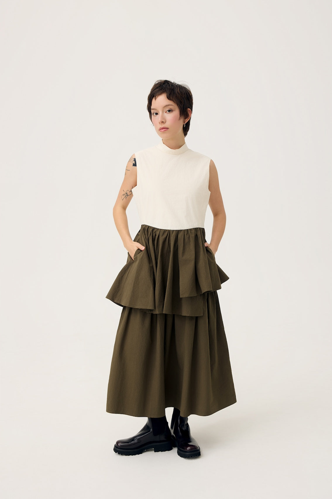 UKABU DRESS IN OLIVE & CREAM