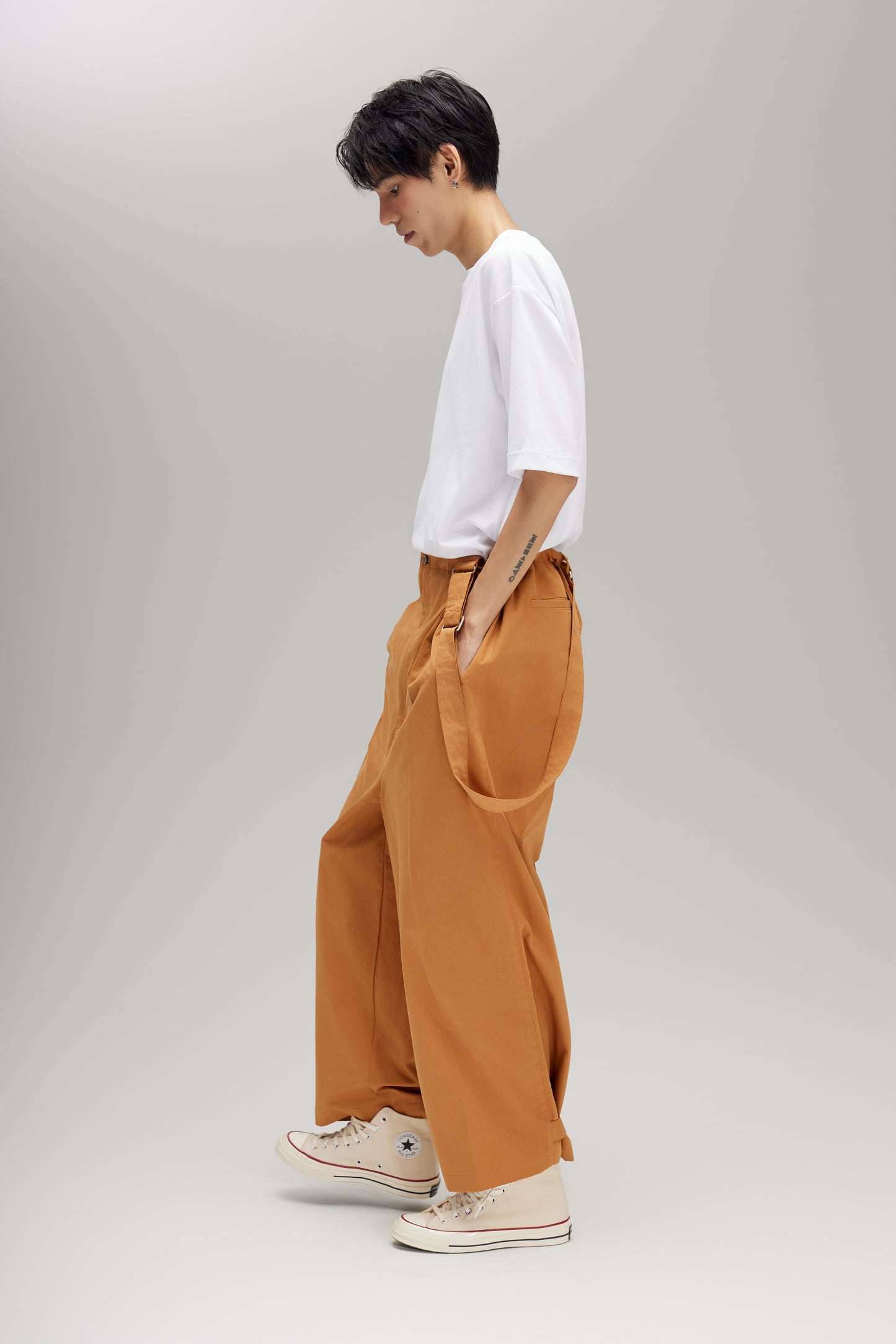 BARUN TROUSERS  IN CARAMEL