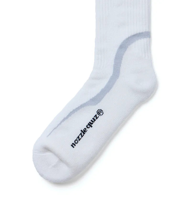 WISDOM® x nozzle quiz® Overcalf socks - WHITE