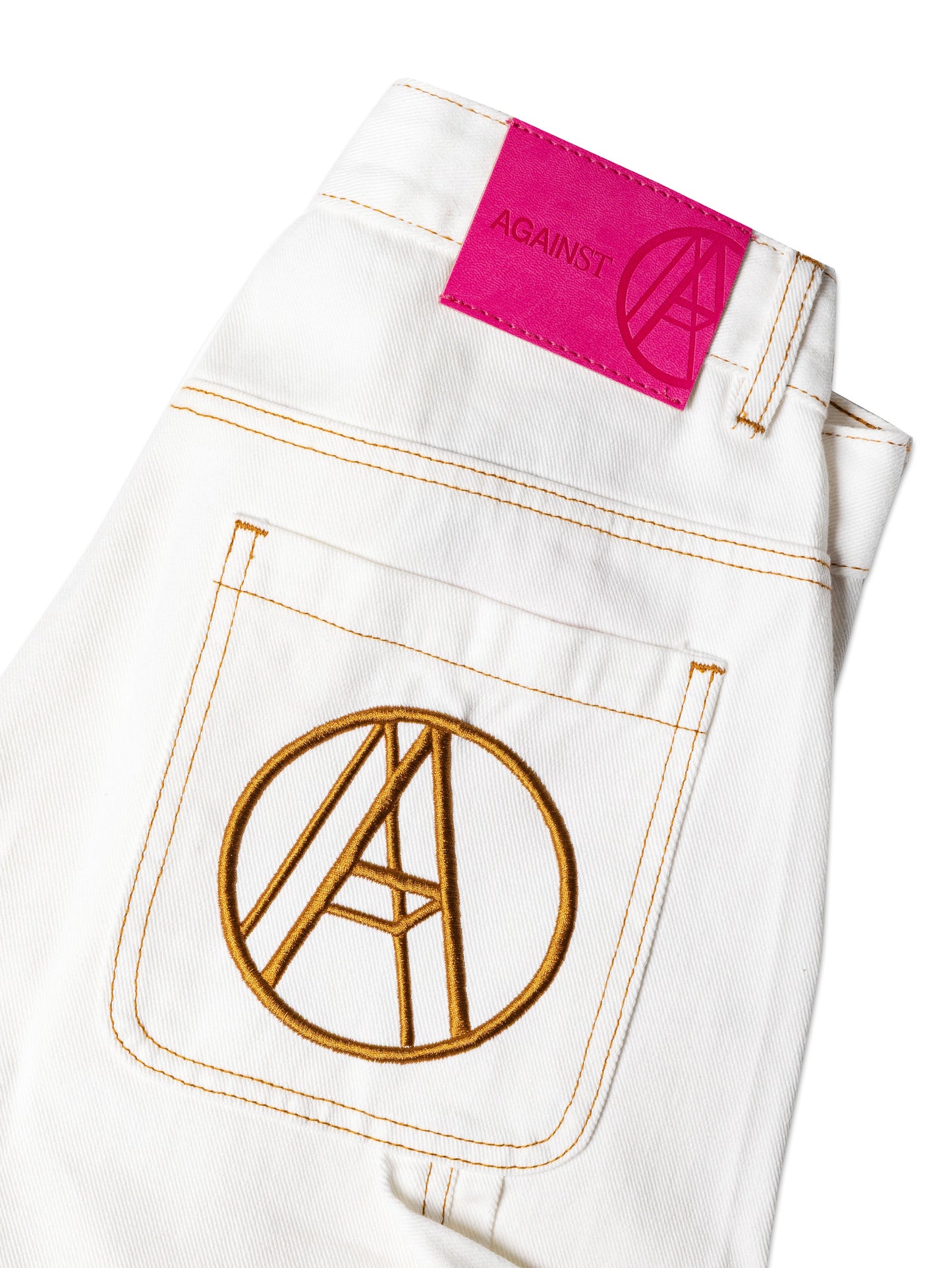 D. KNEE MONEY SHORTS WHITE