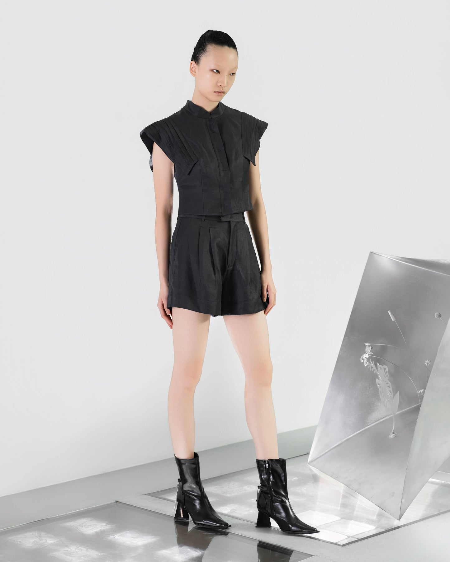 A-JANE LINNA Relaxed Bermuda Shorts  - BLACK - BEV C multi label store