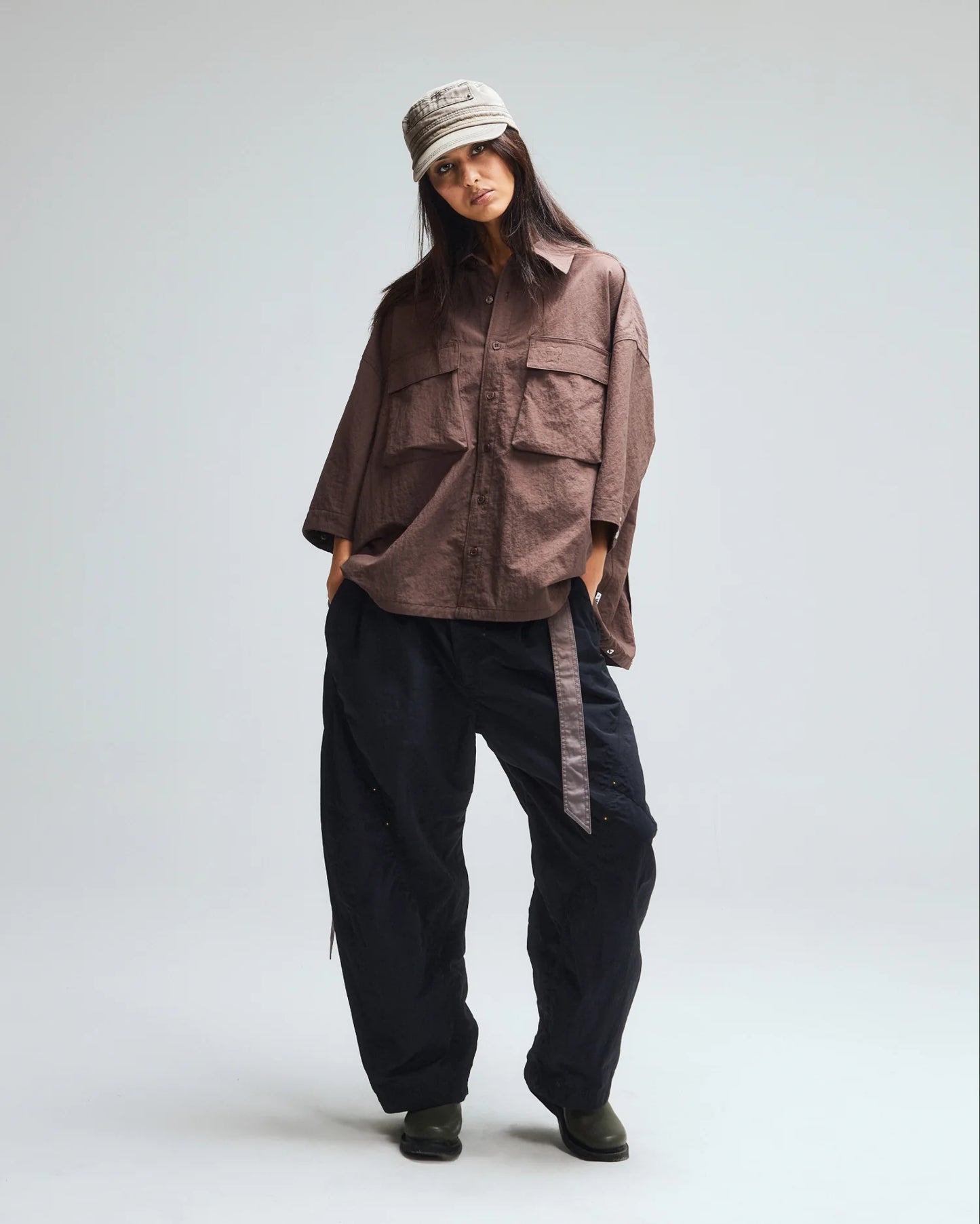 ABP. BIG BRO S/S SHIRT NYLON DARK BROWN