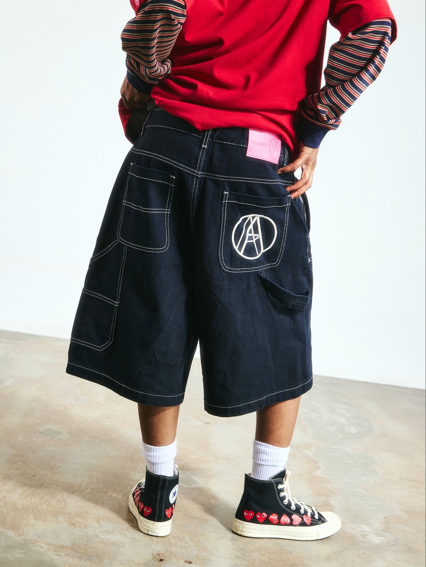 D. KNEE MONEY SHORTS BLACK