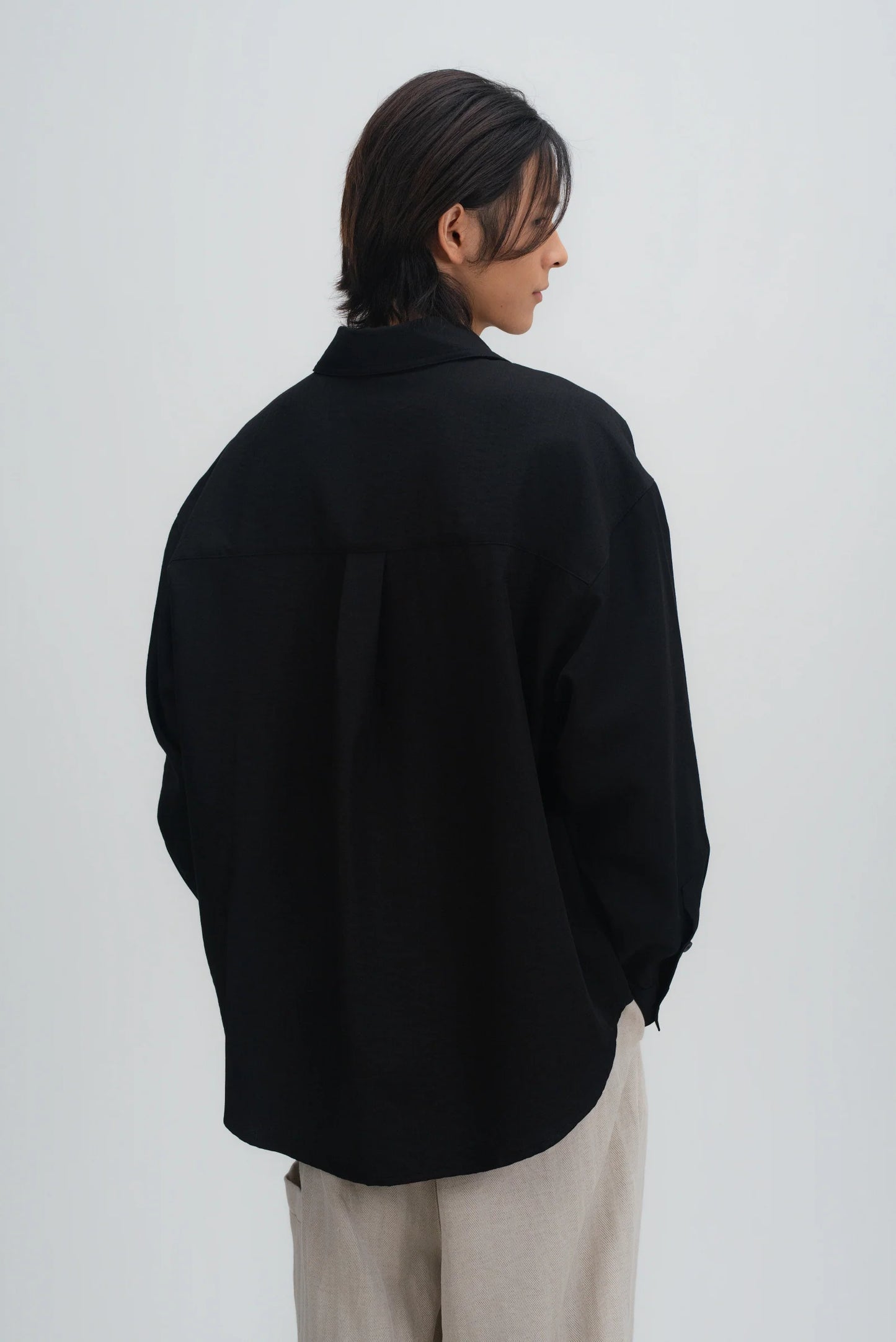 Gender Neutral Oversized Arm Long Sleeve Blouse (Black)