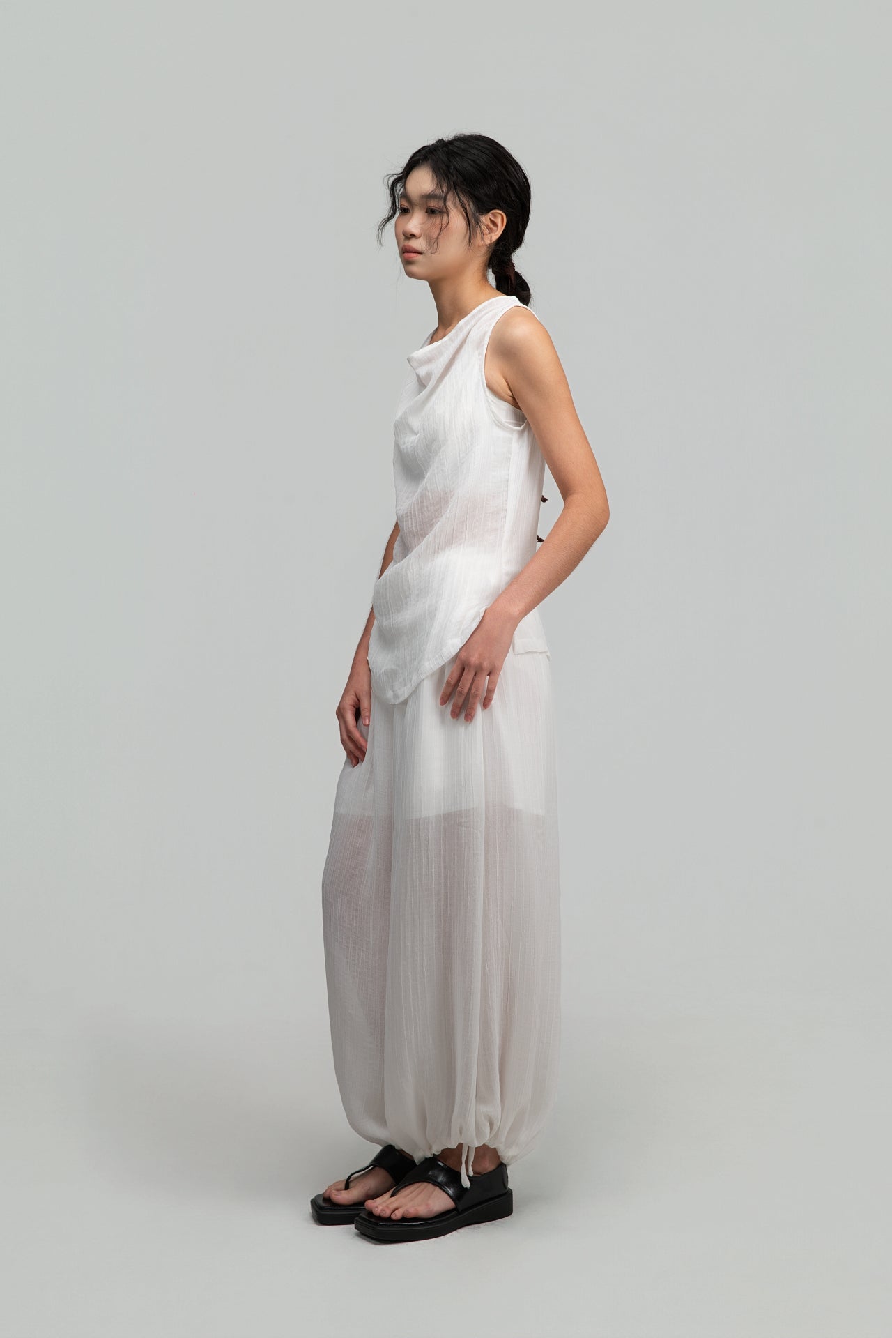 Soft Lantern Pants w/ Lining (White) - BEV C multi label store