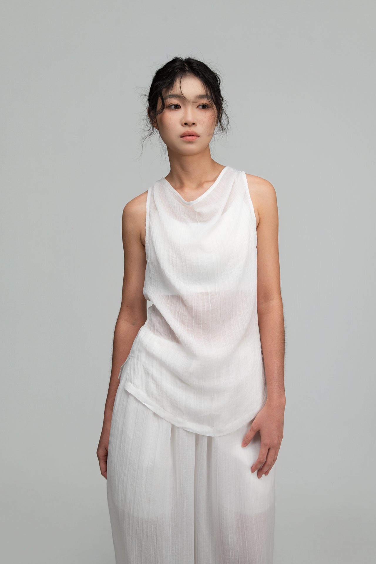 Soft Drape Neck Tank Top (White) - BEV C multi label store