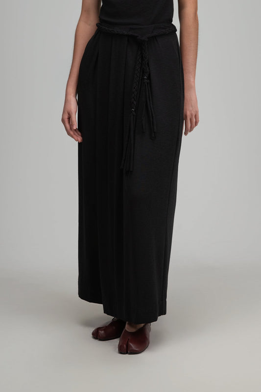 Snow Knit Pleated Cocoon Skirt w/ Braided Belt (Black) - BEV C multi label store