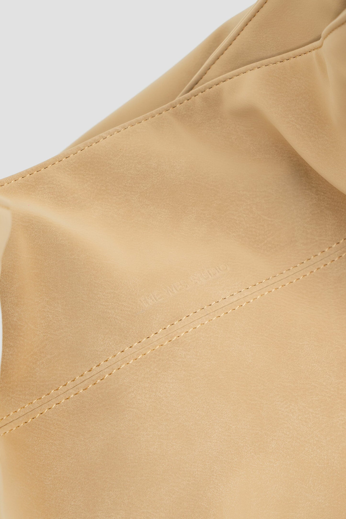 Large Soft Snow Leather Bag (Dune) - BEV C multi label store