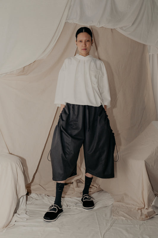 Nepenthes Giant Pocket Pants in Grey
