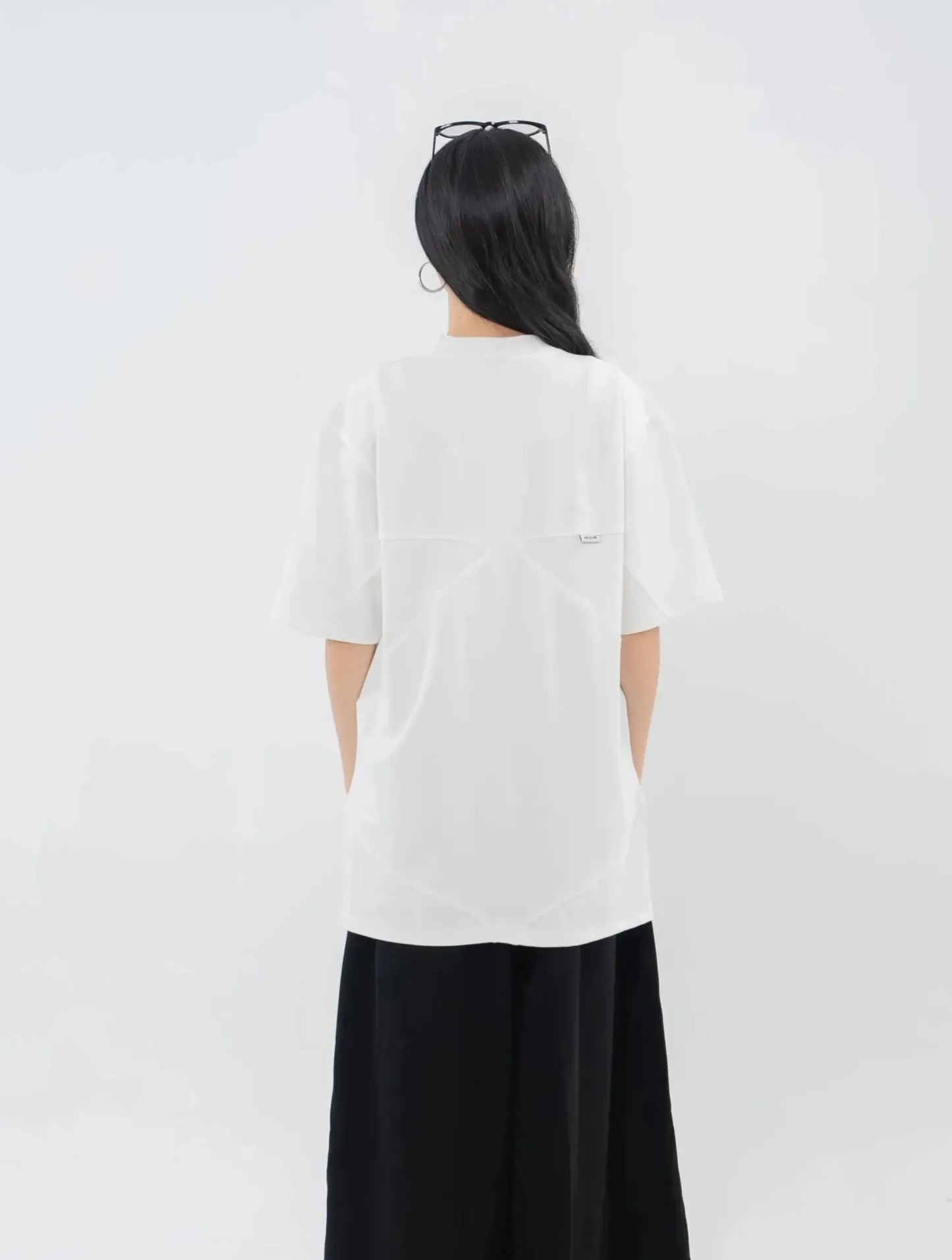 NOVAFORM STAR SIGNATURE TEE | WHITE