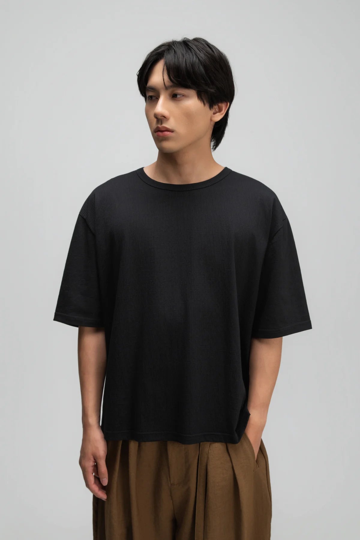 Gender Neutral Thin Boxy Tee (Textured Black)