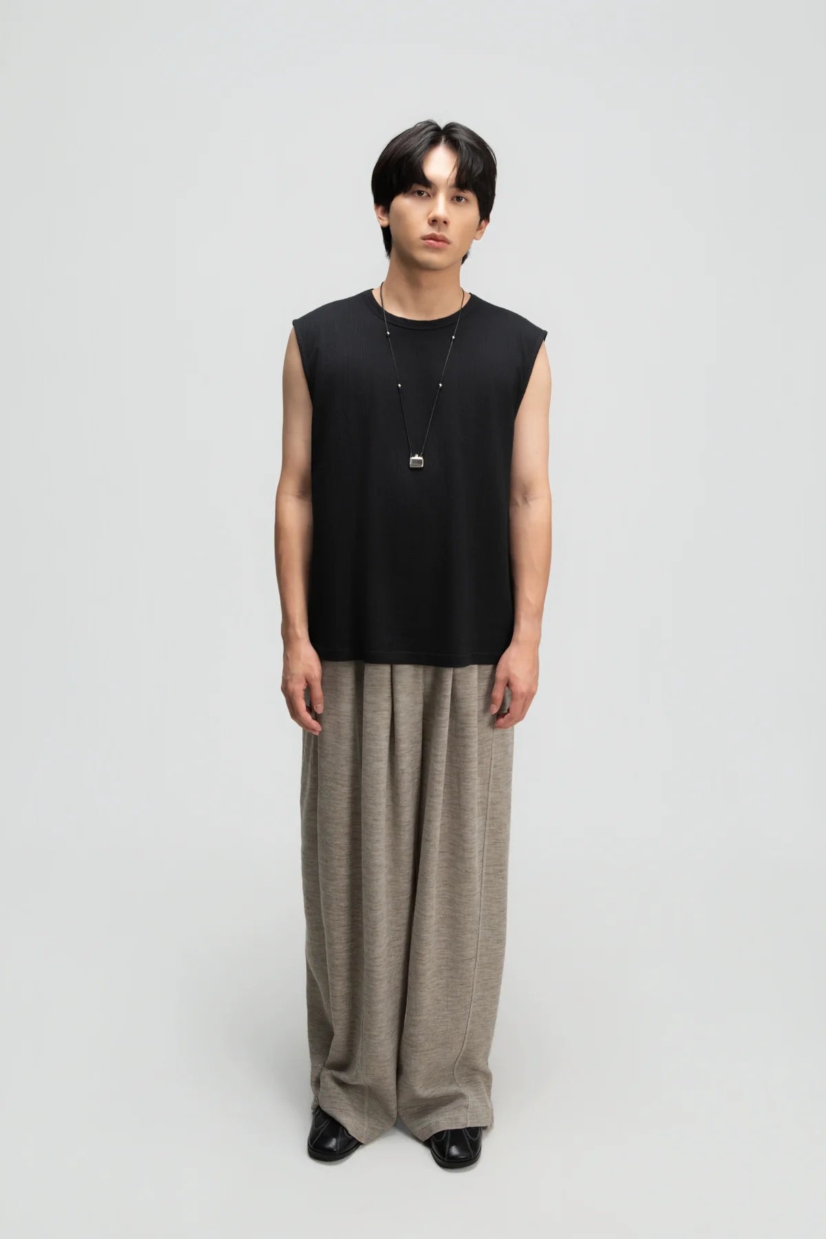 Gender Neutral Thin Muscle Tee (Textured Black)