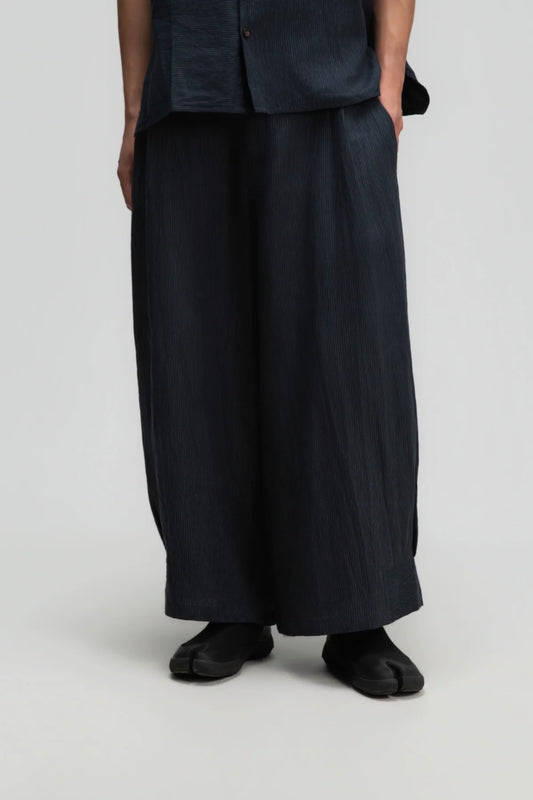 Gender Neutral Pleated Hem Ankle Pants (Navy Blue Stripe)