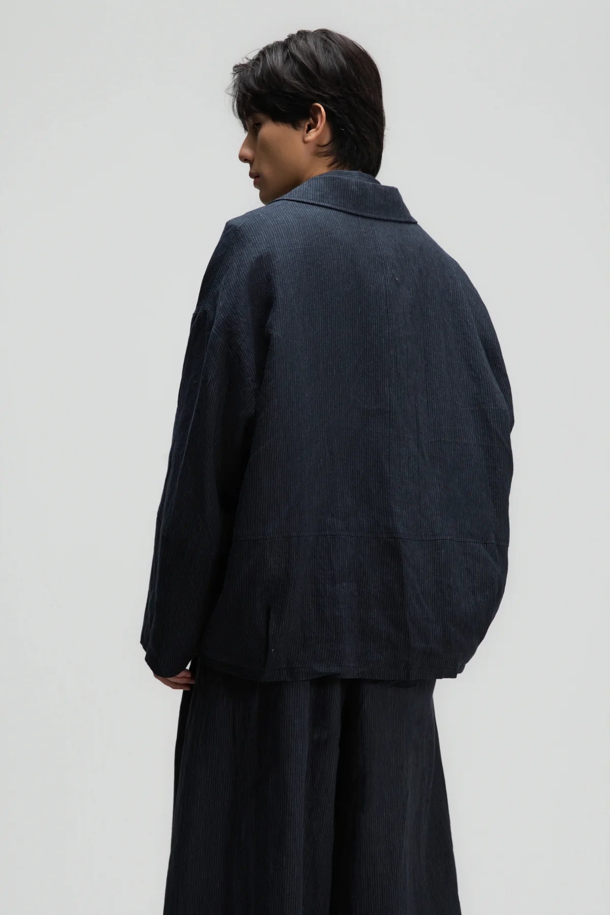 Gender Neutral Oversized Pleated Back Hem Blazer (Navy Blue Stripe)