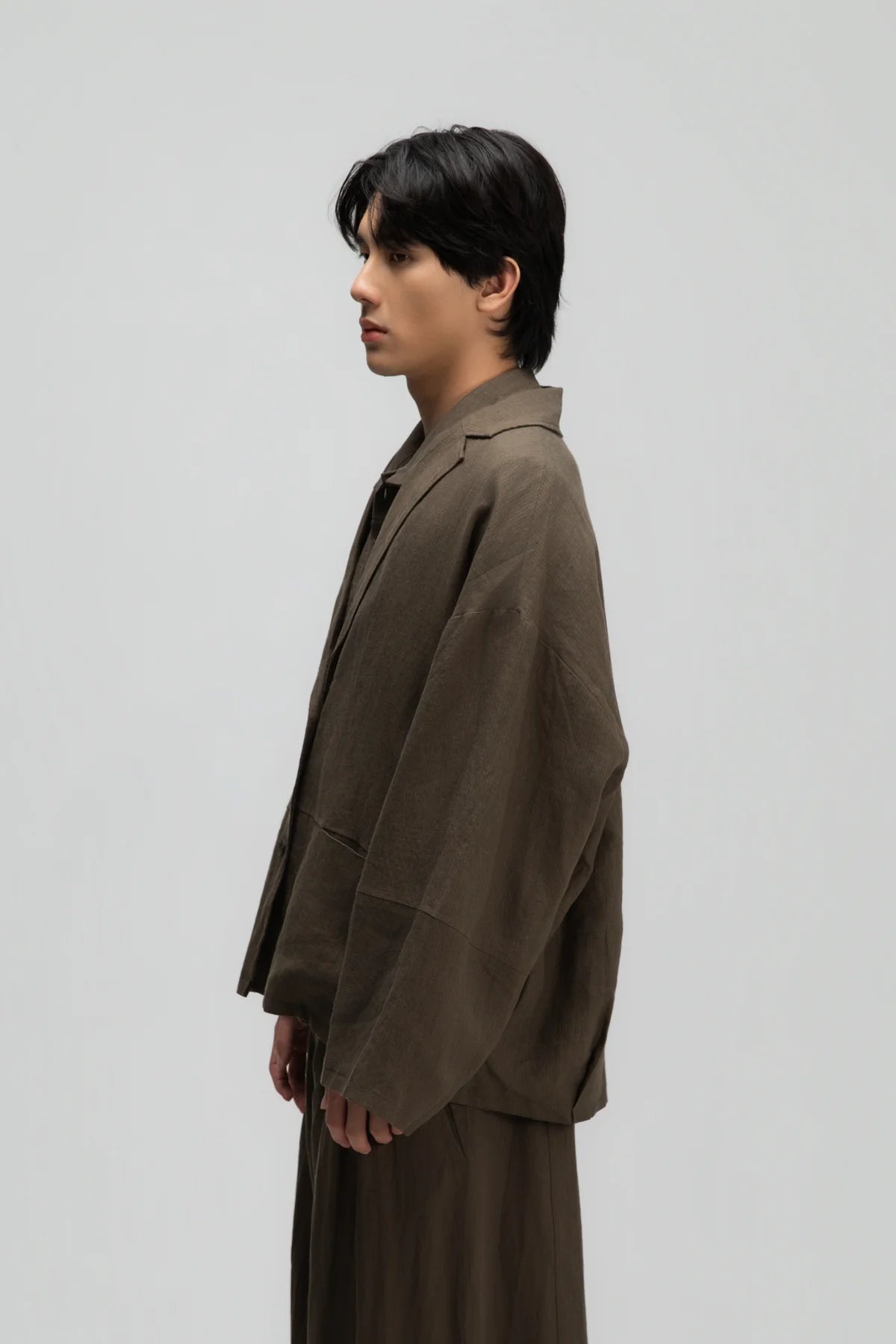 Gender Neutral Oversized Pleated Back Hem Blazer (Olive Brown Stripe)