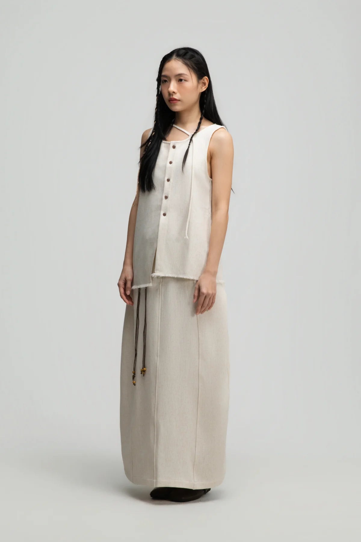 Curved Leg Skirt w/ Beaded Belt (Off White)