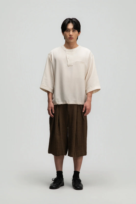 Gender Neutral 3/4 Sleeve Arc Collar Shirt (Off White)