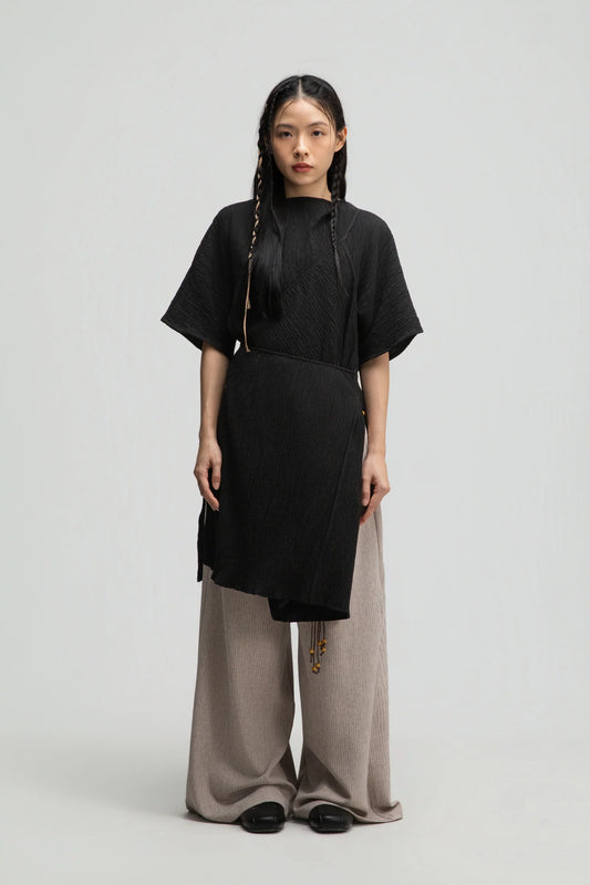 High Neck Wrap Longline Top (Black) - BEV C multi label store