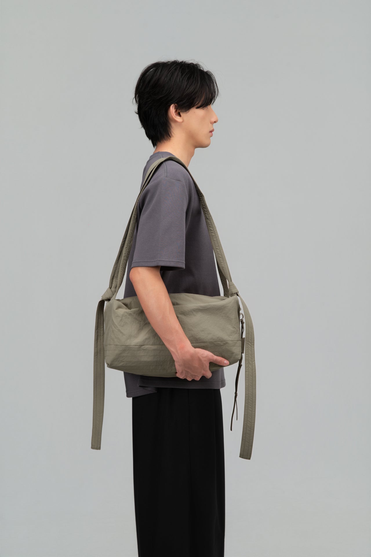 Medium Loaf Nylon Bag (Olive Grey) - BEV C multi label store