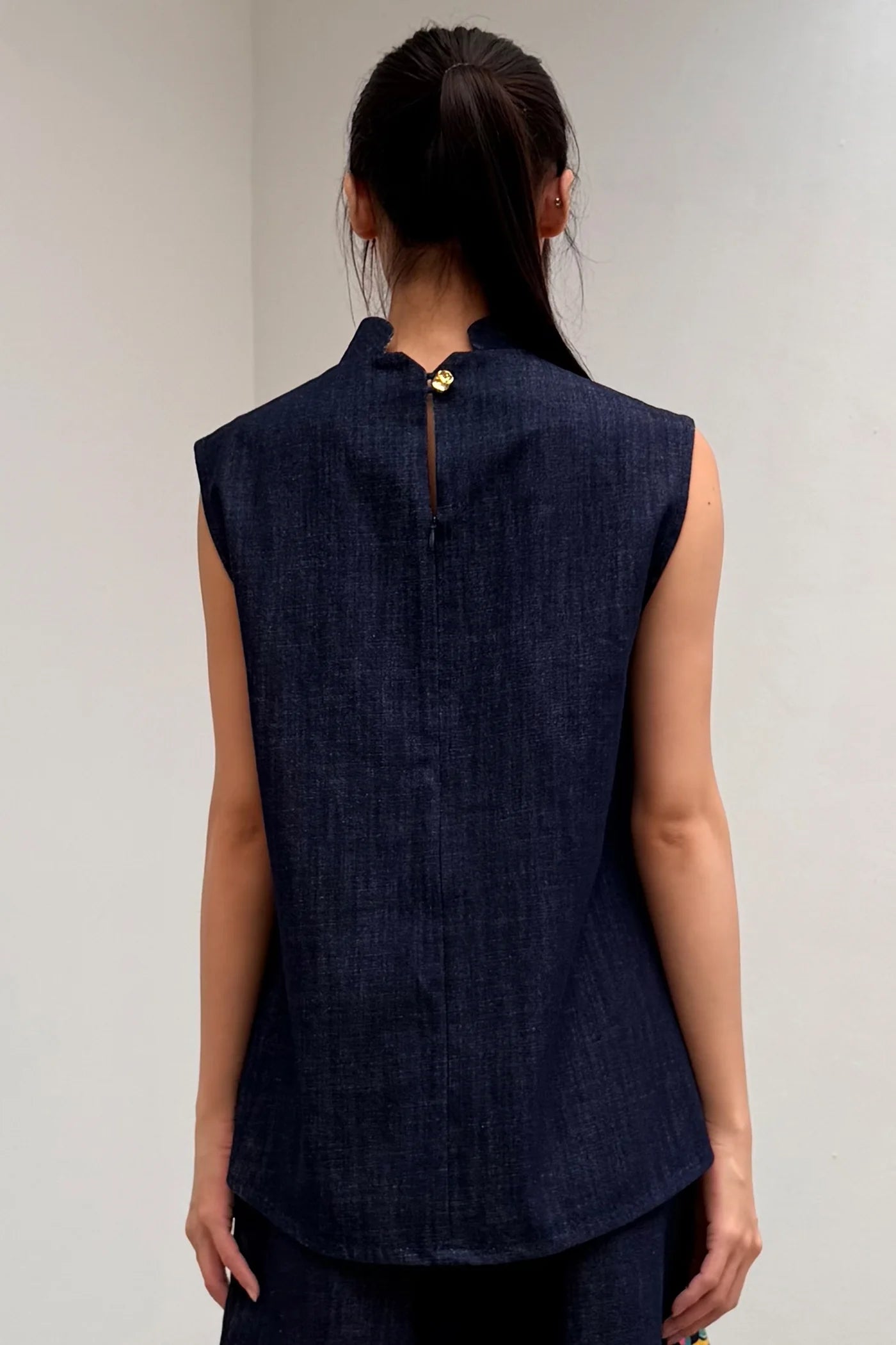 LUNAR 2026 TT02B || LEMONADE OVERSIZED TOP - BEV C multi label store