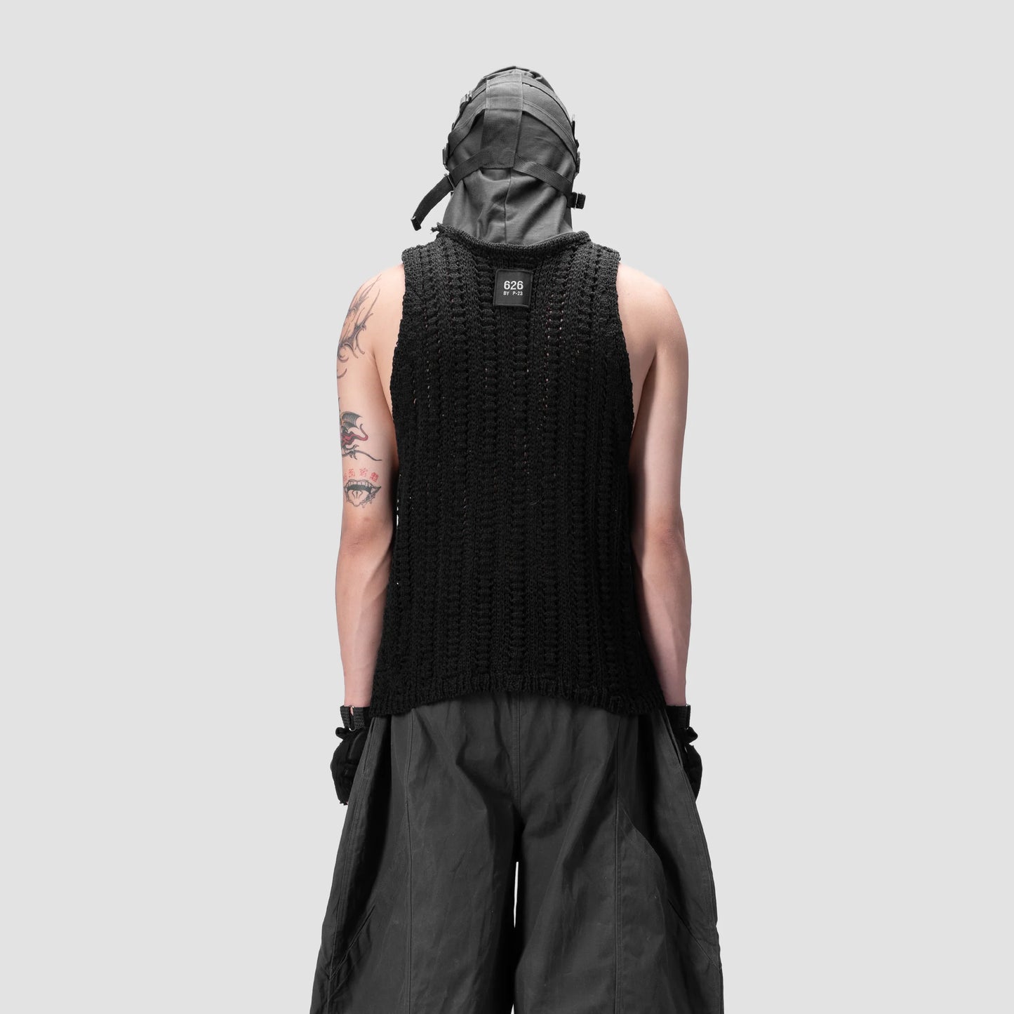 626 KNITTED SINGLET - BLACK