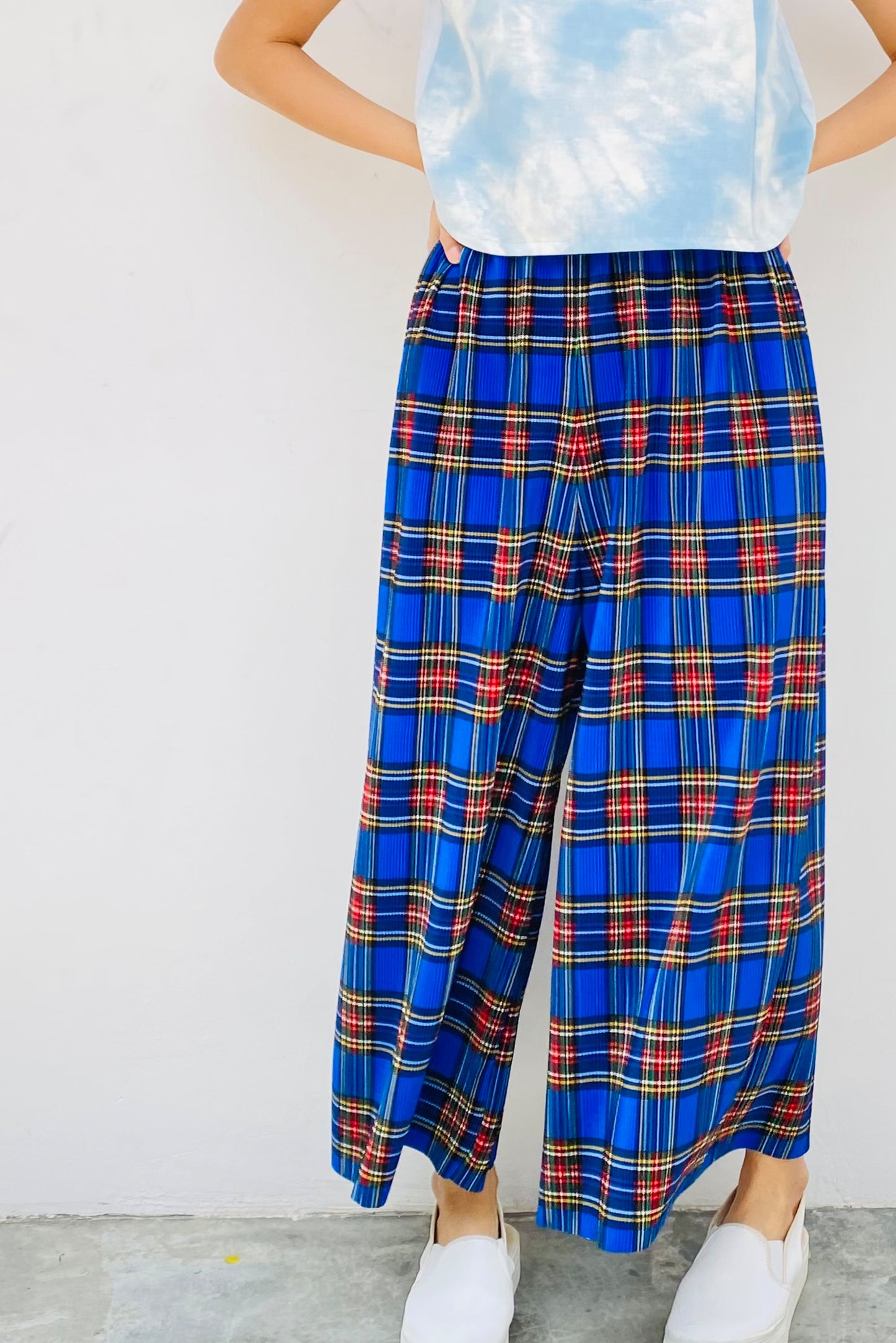 S18 LP01A || ROYAL BLUE CHECKS PLEATED TROUSERS