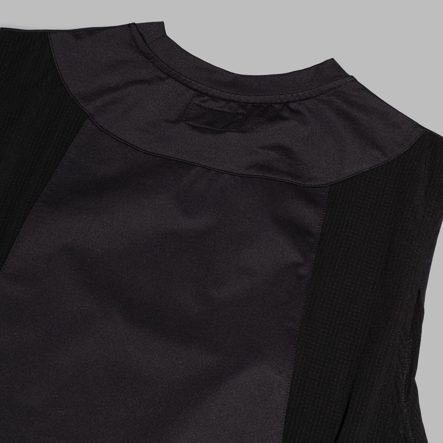 Sleeveless 2-Tone / Cotton – Black - BEV C multi label store