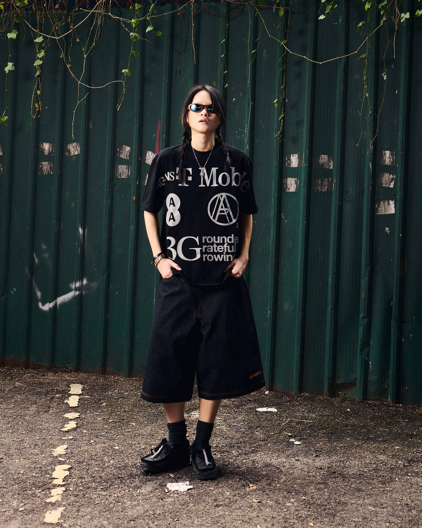 OVERLAP RAW SHORTS