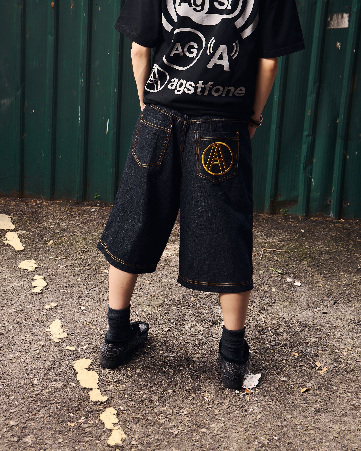 OVERLAP RAW SHORTS