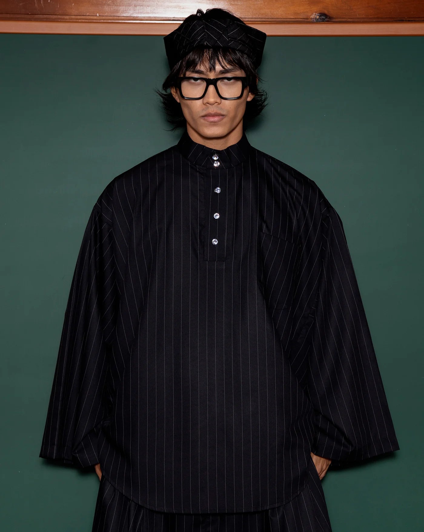 Baju Melayu Oversaiz Cekak Musang (Navy Pinstripes)