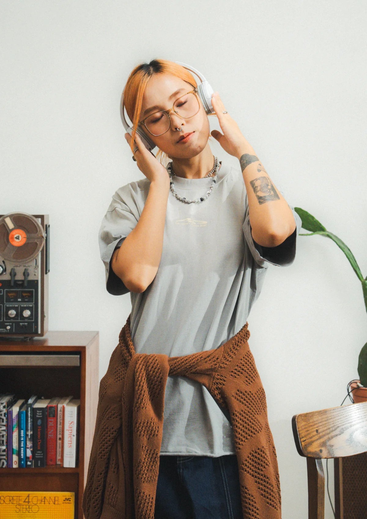 DAMAGED LOGO TEE WASHED IN GREY