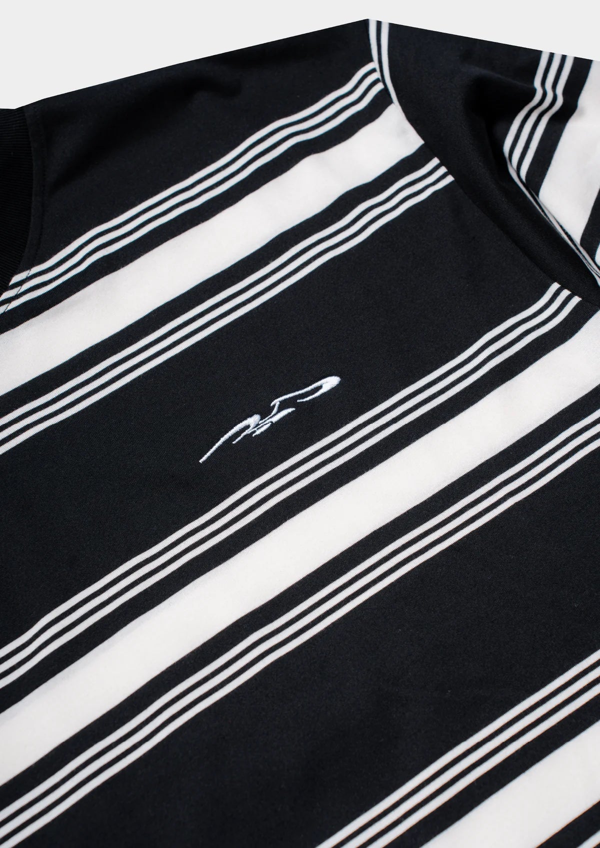 LOGO STRIPE CROPPED L/S TEE IN BLACK