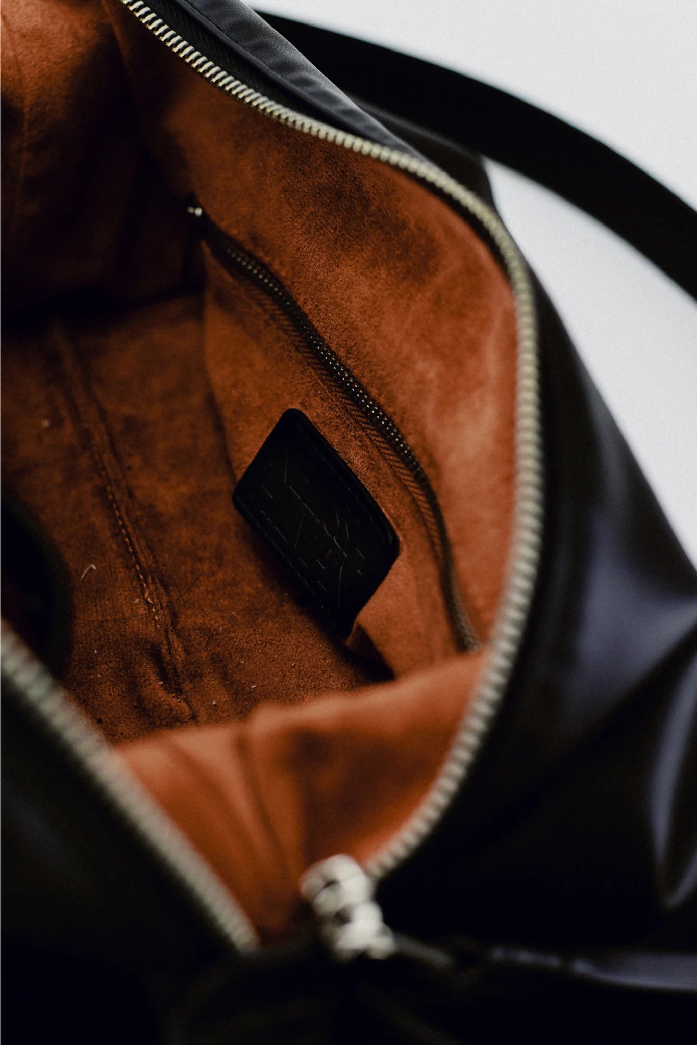 Wrapt01 ( Black )